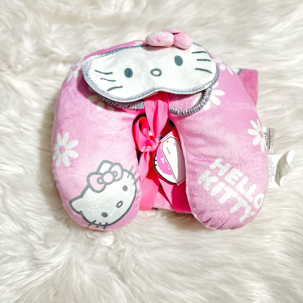 Hello Kitty Travel Set